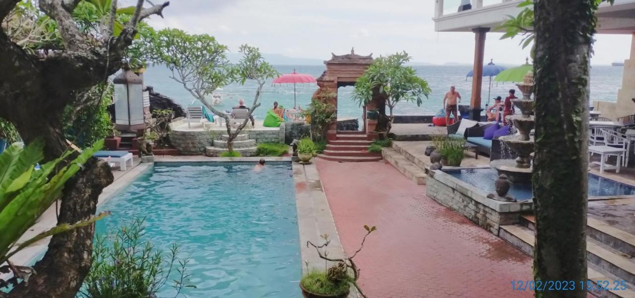 Puri Oka Beach Bungalows Кандидаса Экстерьер фото
