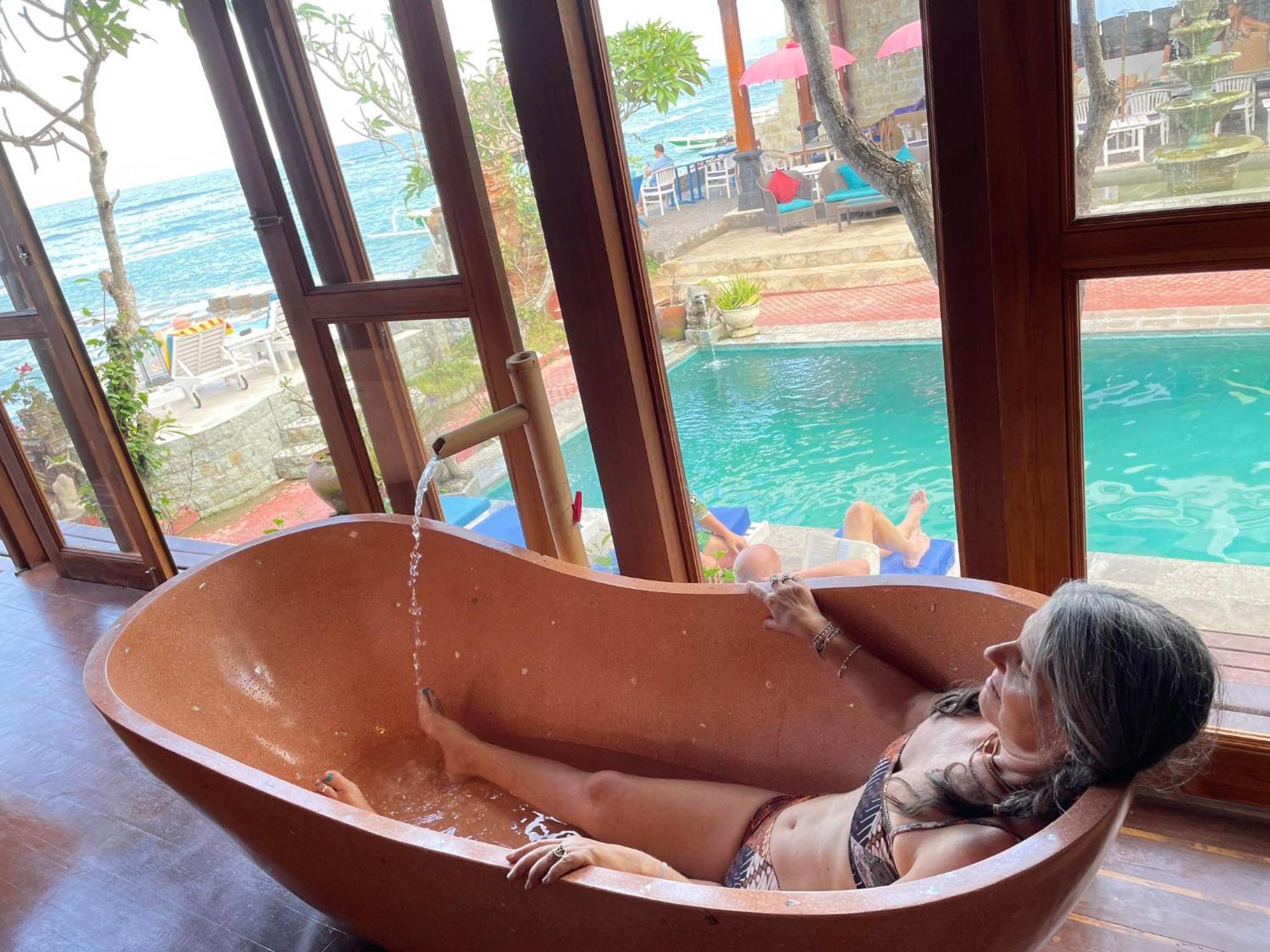 Puri Oka Beach Bungalows Кандидаса Экстерьер фото