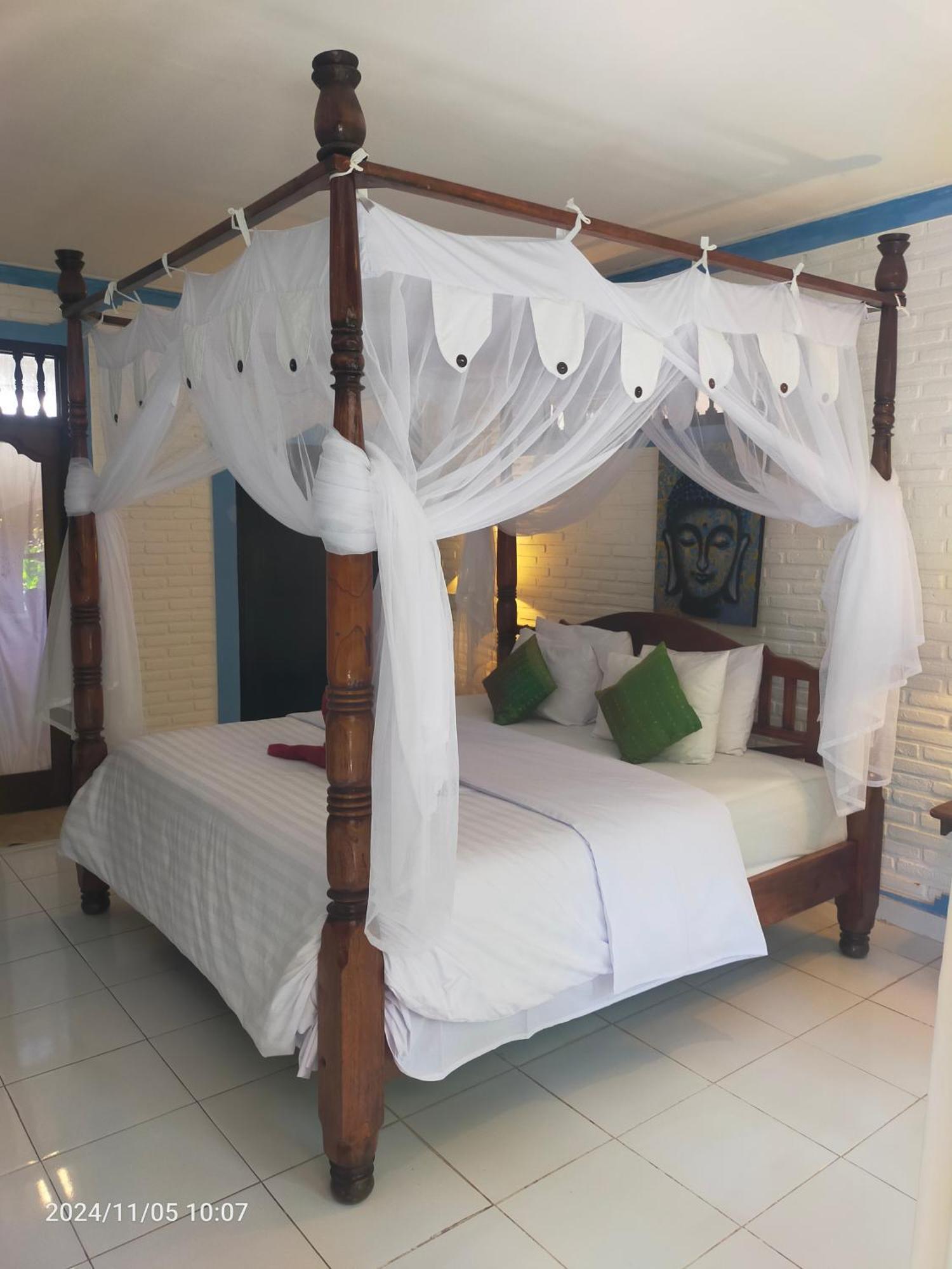 Puri Oka Beach Bungalows Кандидаса Экстерьер фото