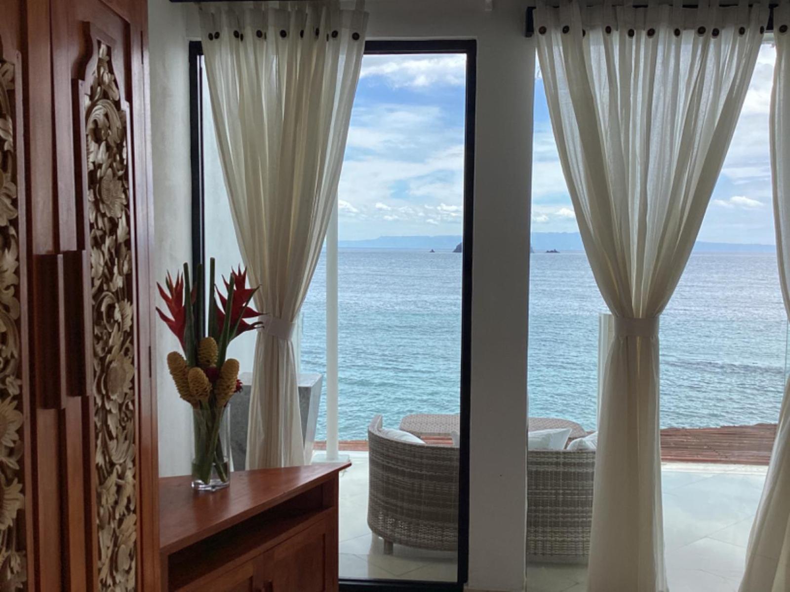 Puri Oka Beach Bungalows Кандидаса Экстерьер фото