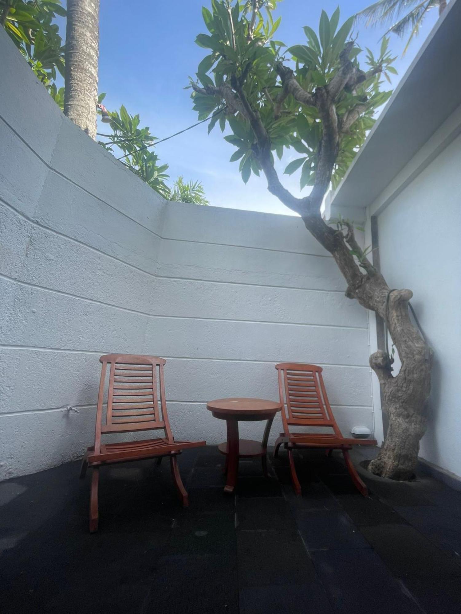 Puri Oka Beach Bungalows Кандидаса Экстерьер фото