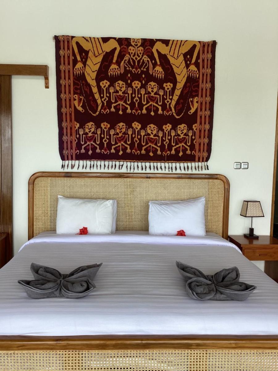 Puri Oka Beach Bungalows Кандидаса Экстерьер фото