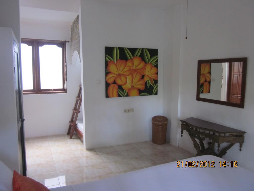Puri Oka Beach Bungalows Кандидаса Экстерьер фото