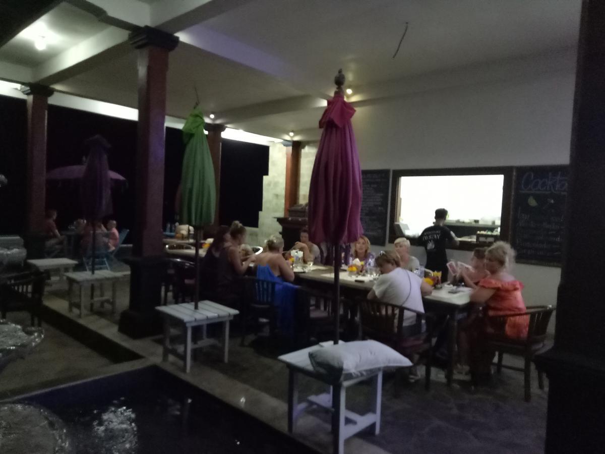 Puri Oka Beach Bungalows Кандидаса Экстерьер фото