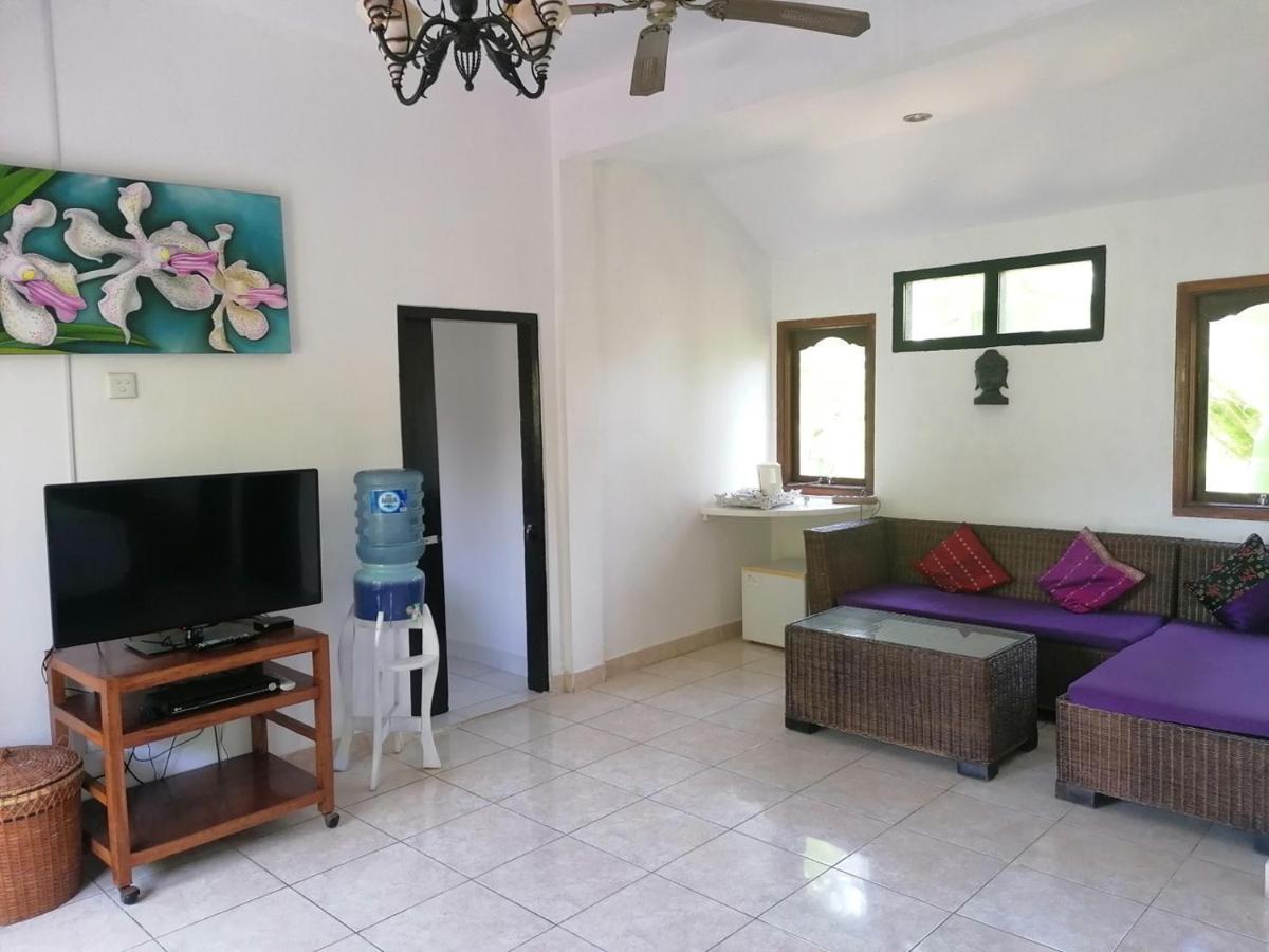 Puri Oka Beach Bungalows Кандидаса Экстерьер фото