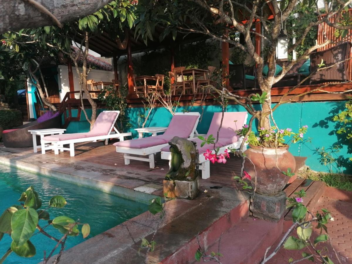 Puri Oka Beach Bungalows Кандидаса Экстерьер фото